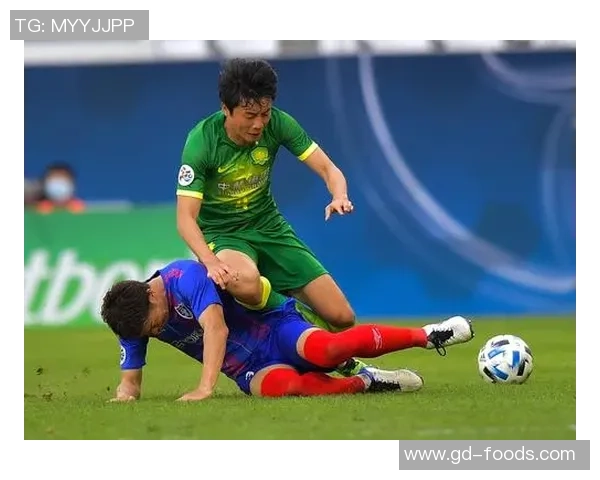 北京足球队在冠军赛中的强劲表现与战术分析