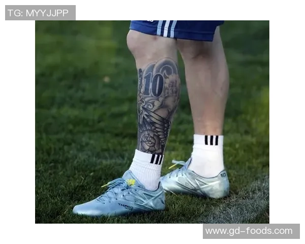 足球明星身上的炫酷纹身艺术揭秘与精彩瞬间回顾